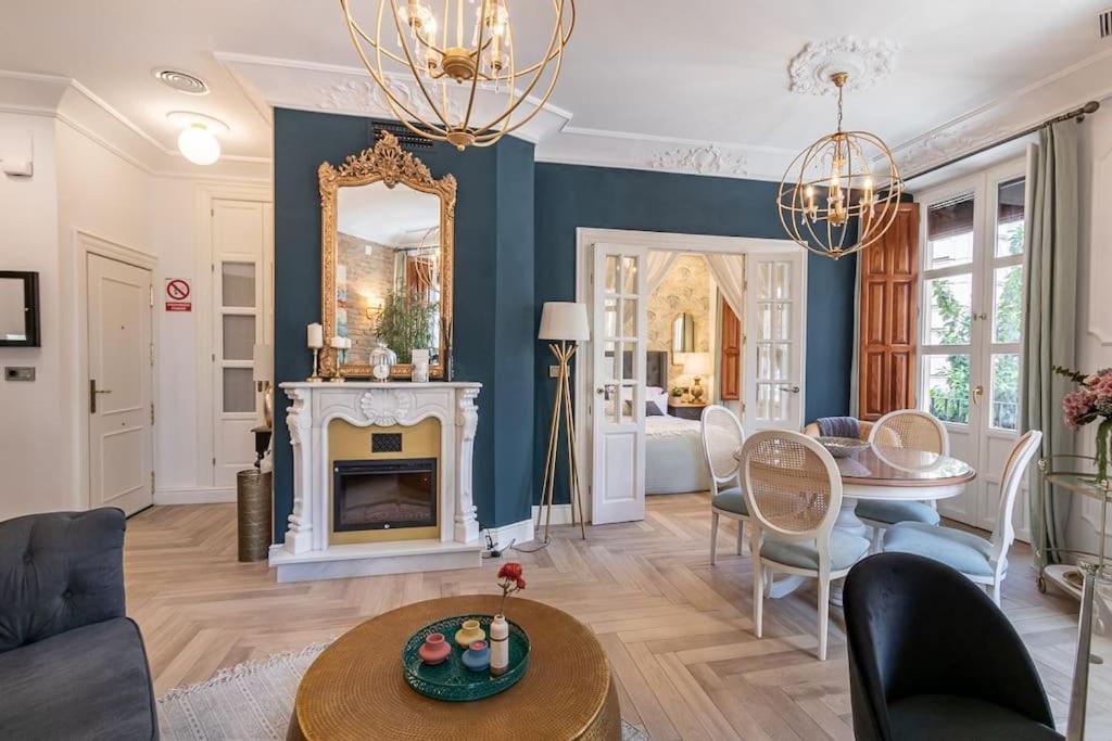 Ch Elvira Luxury Apartment Granada Eksteriør billede