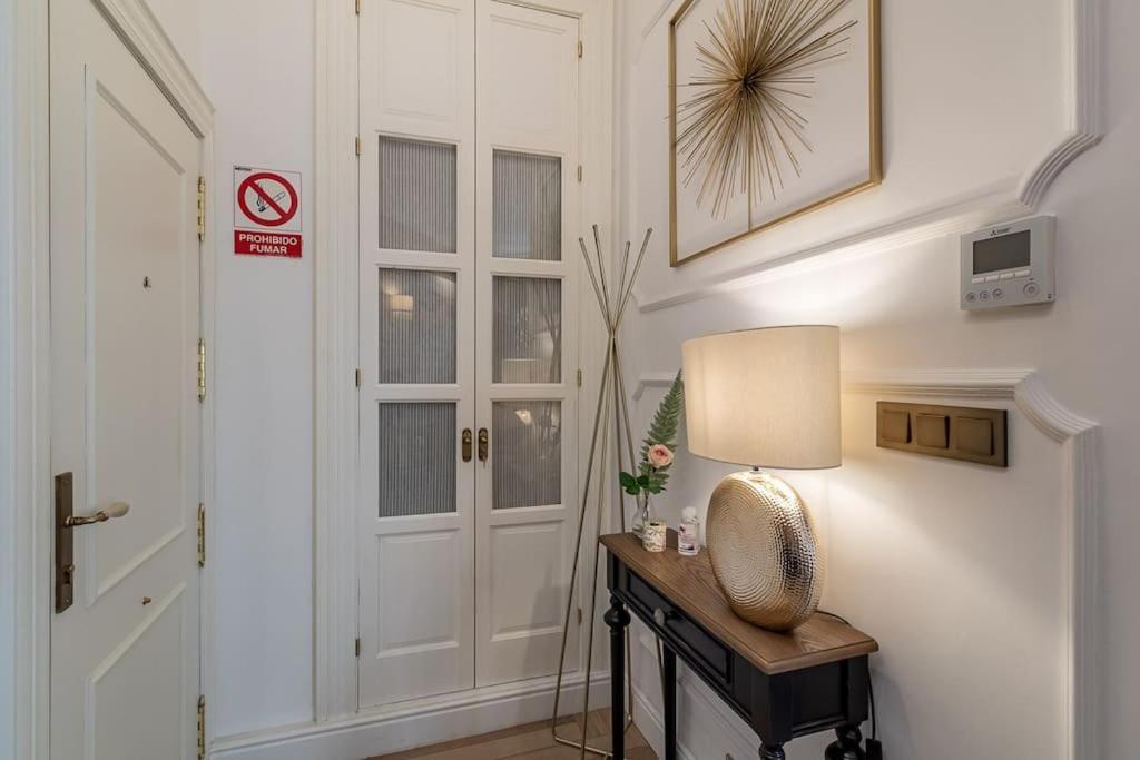 Ch Elvira Luxury Apartment Granada Eksteriør billede