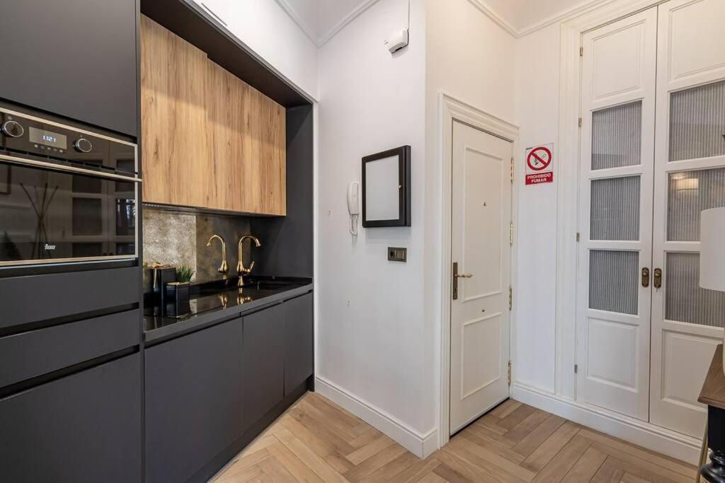 Ch Elvira Luxury Apartment Granada Eksteriør billede